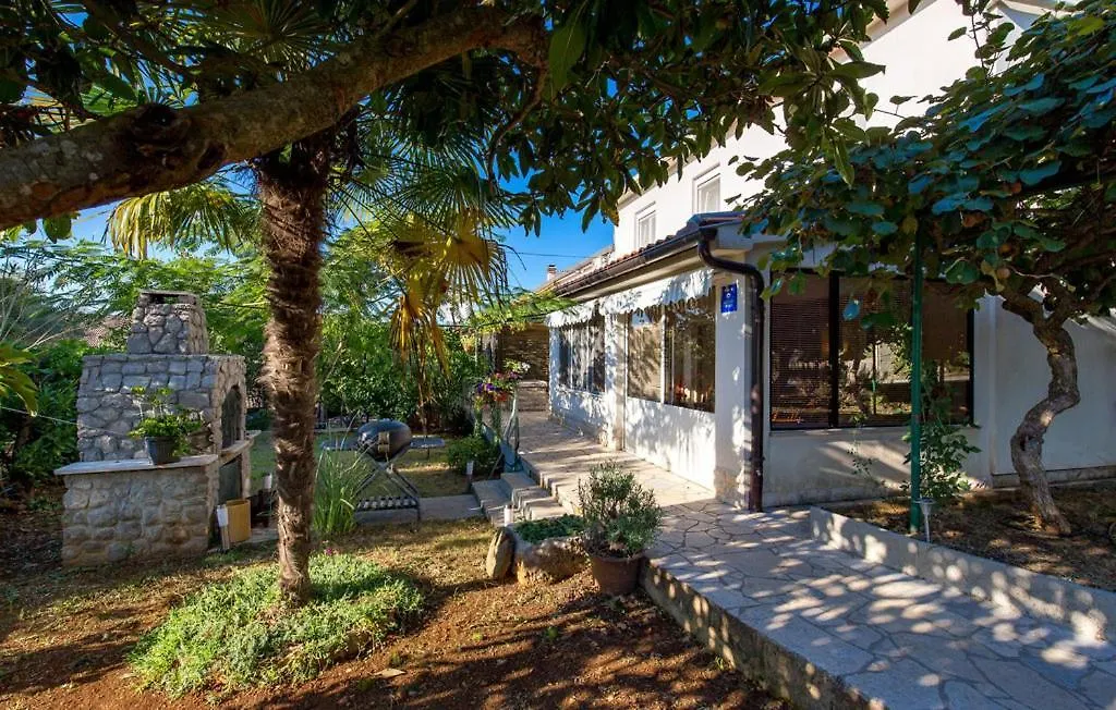 House Noa Villa Malinska Holiday home