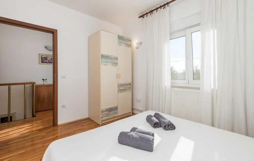 House Noa Villa Malinska Holiday home